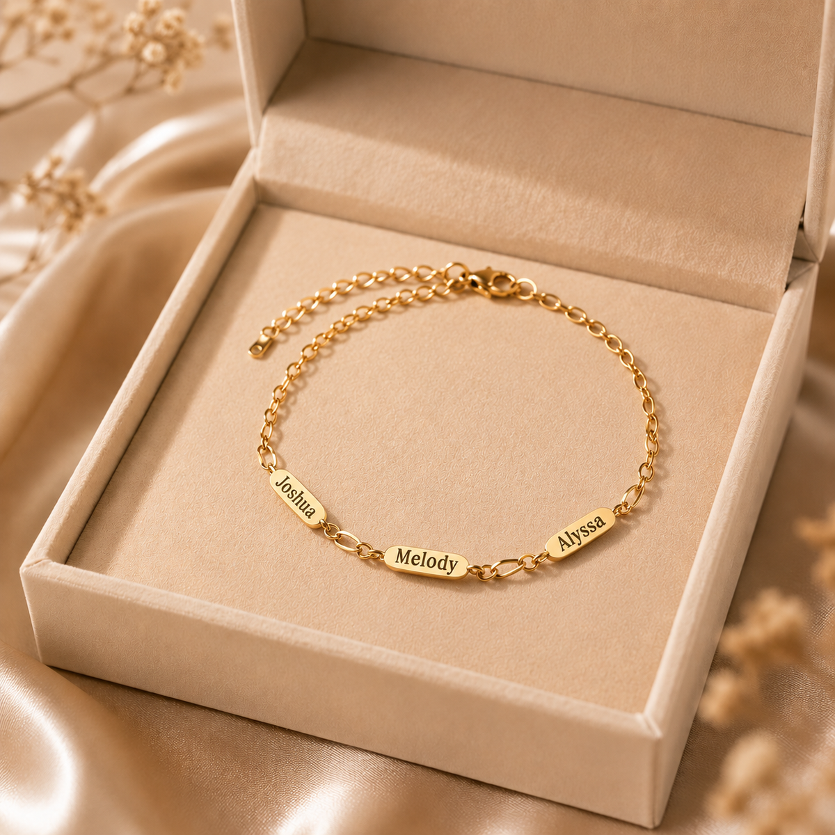 Leora – Graviertes Multi-Namen-Armband